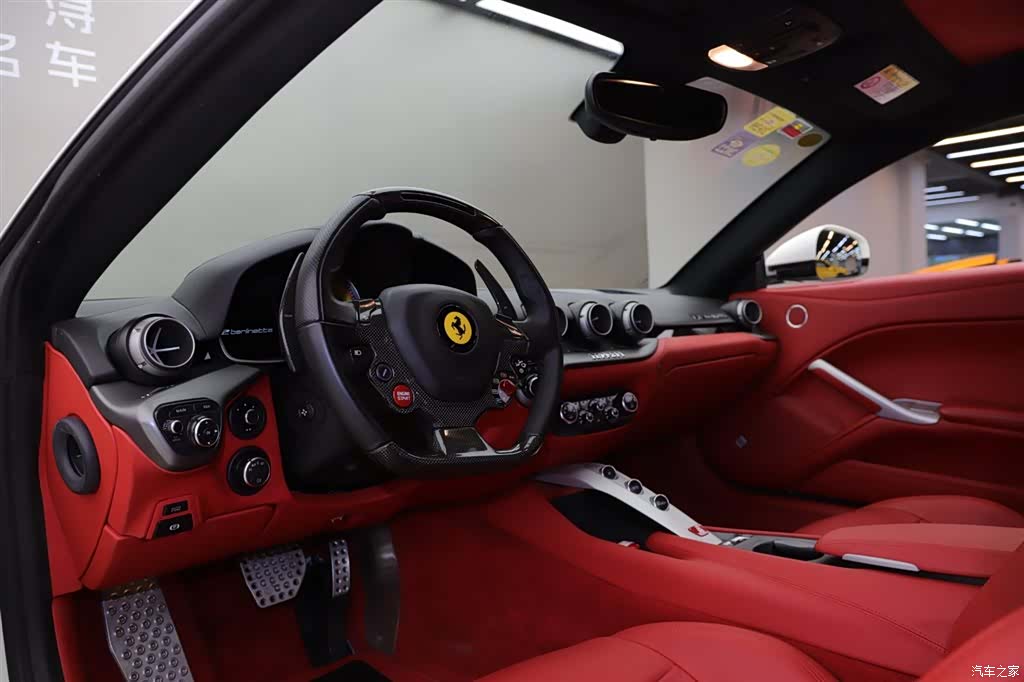 Ferrari F12ber, 2016 все фото