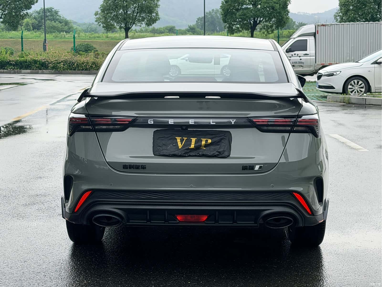 Geely Binray, 2022 4