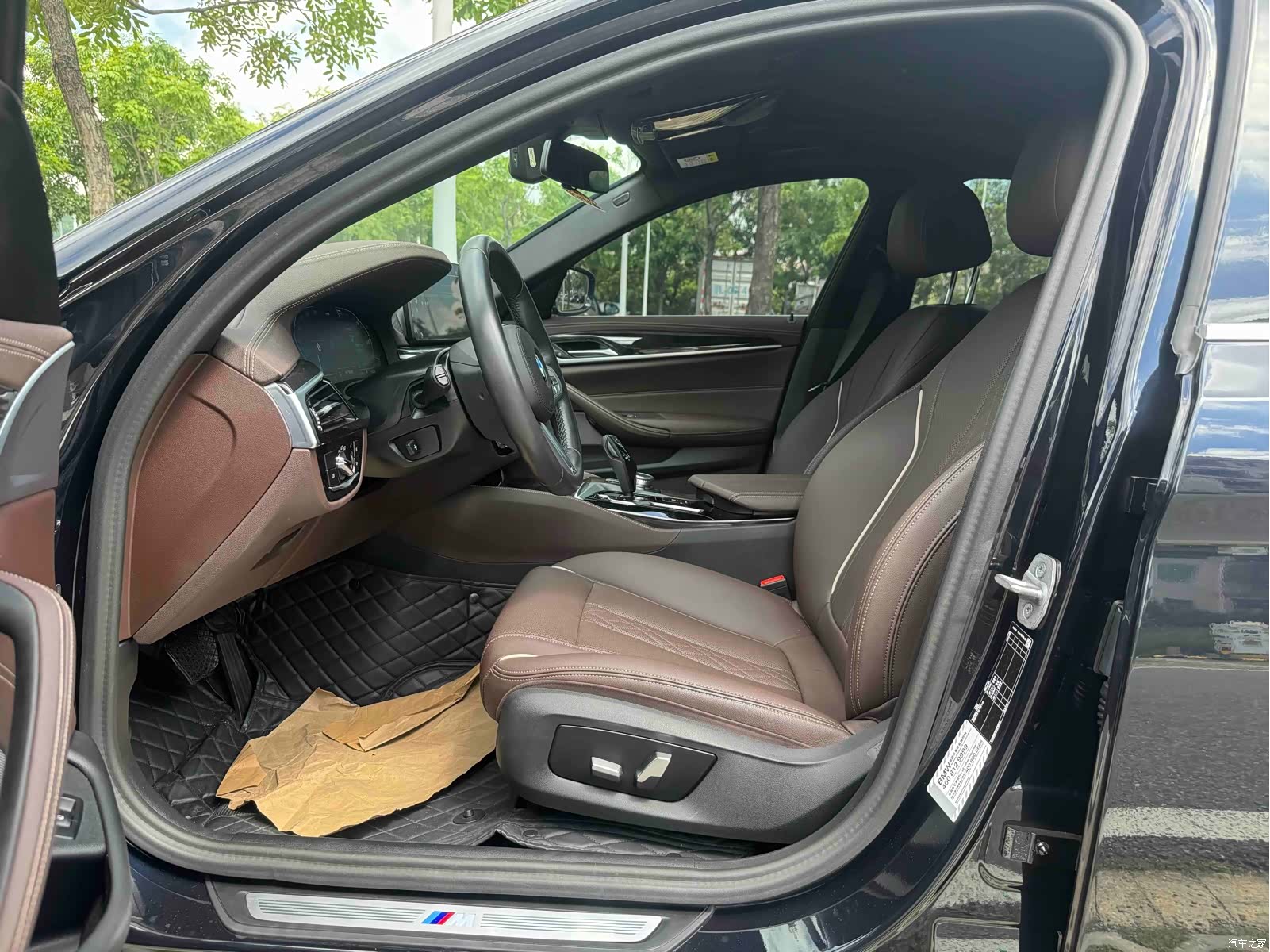 BMW 5 Series, 2023 11