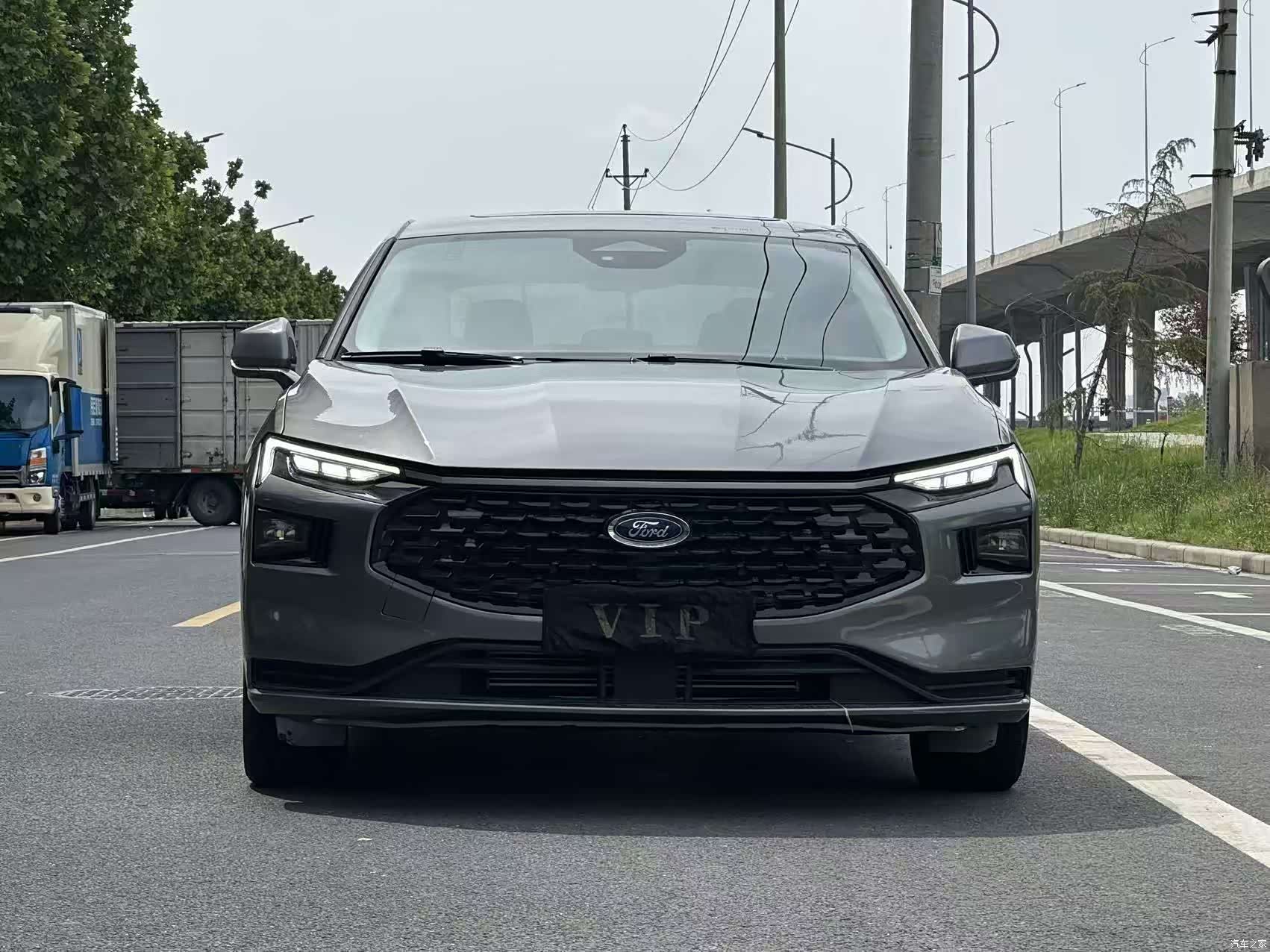 Ford Mondeo, 2025 4