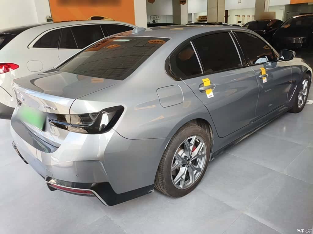 BMW i3, 2023 все фото