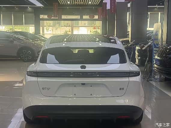 NIO ET5, 2025 10
