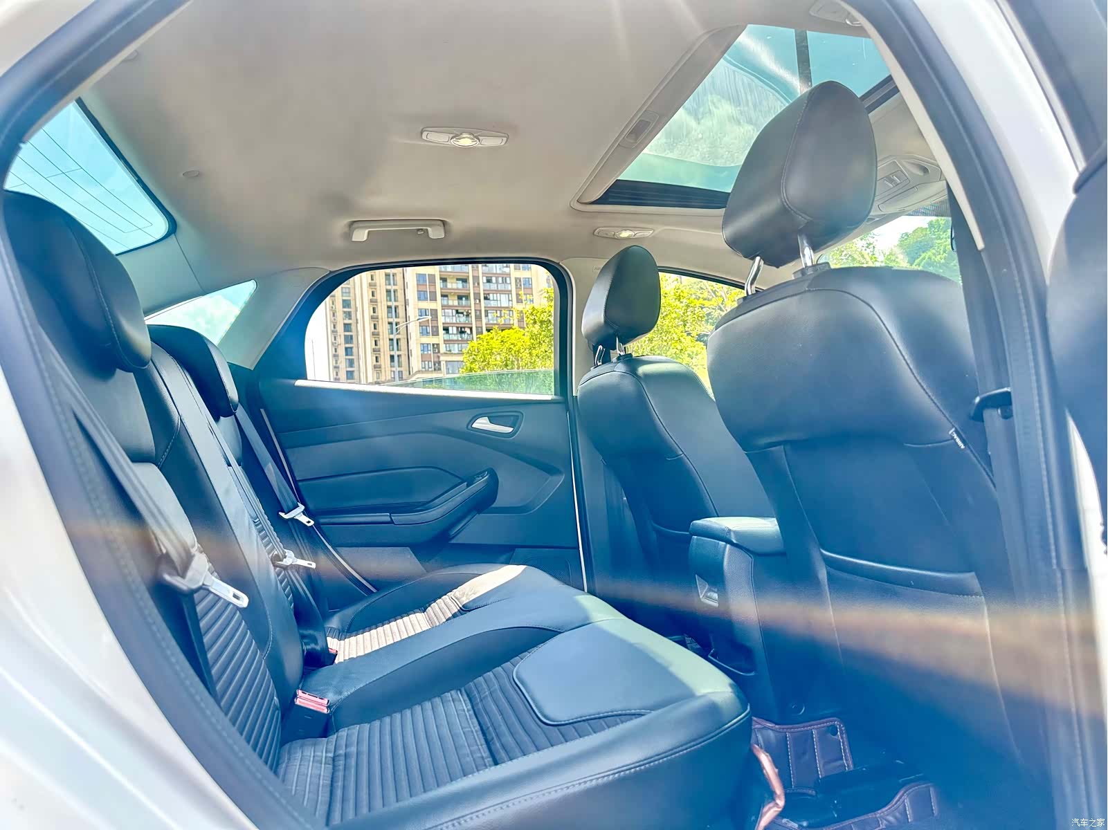 Ford Focus, 2016 26
