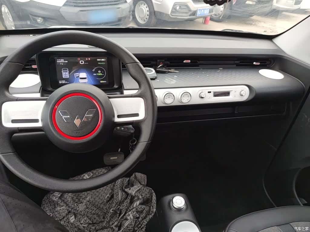 Wuling MINIEV, 2022 10