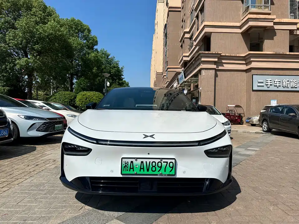 XPENG P7+