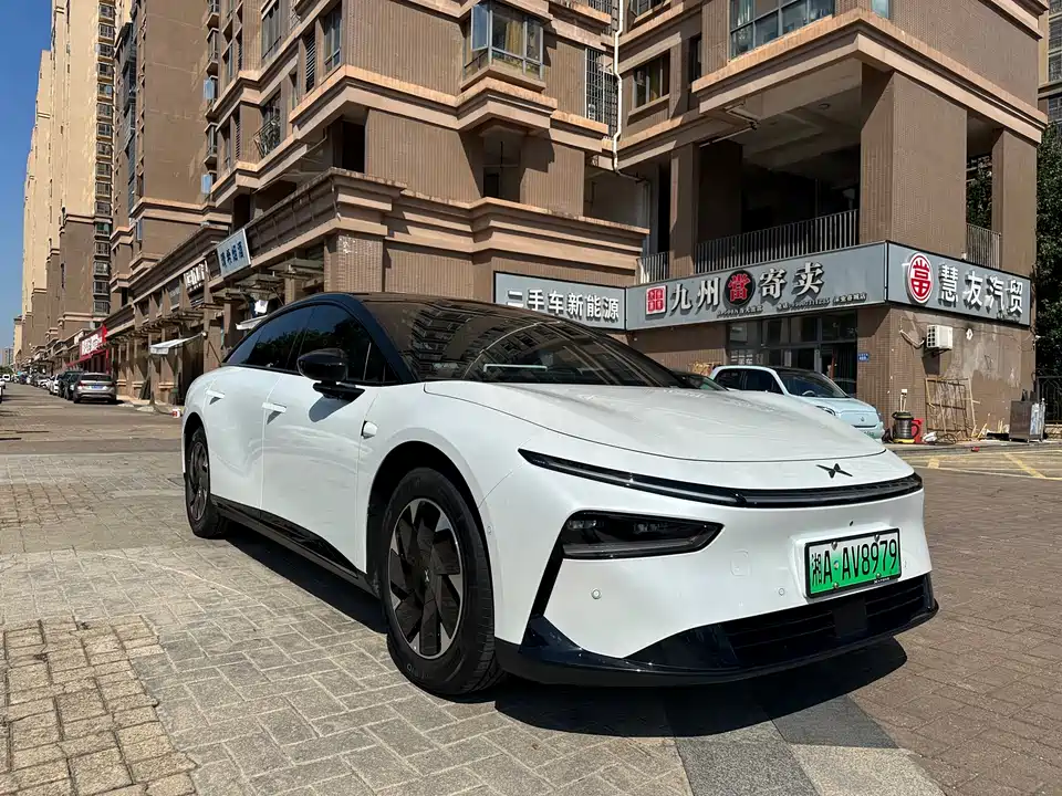 XPENG P7+