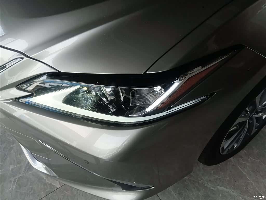 Lexus ES, 2023 24