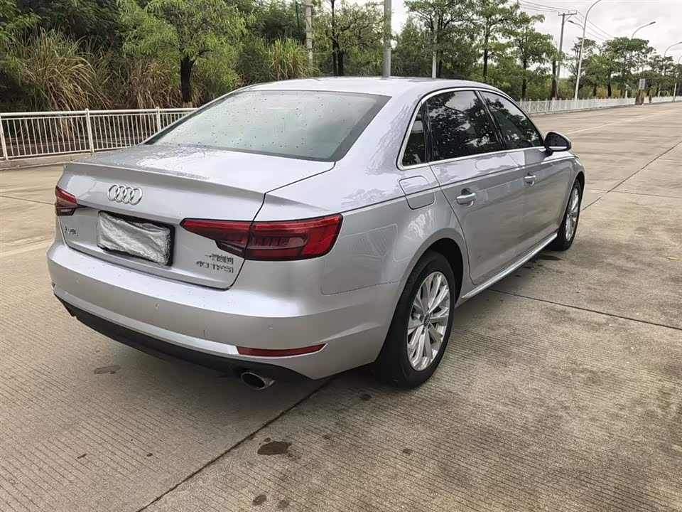 Audi A4L