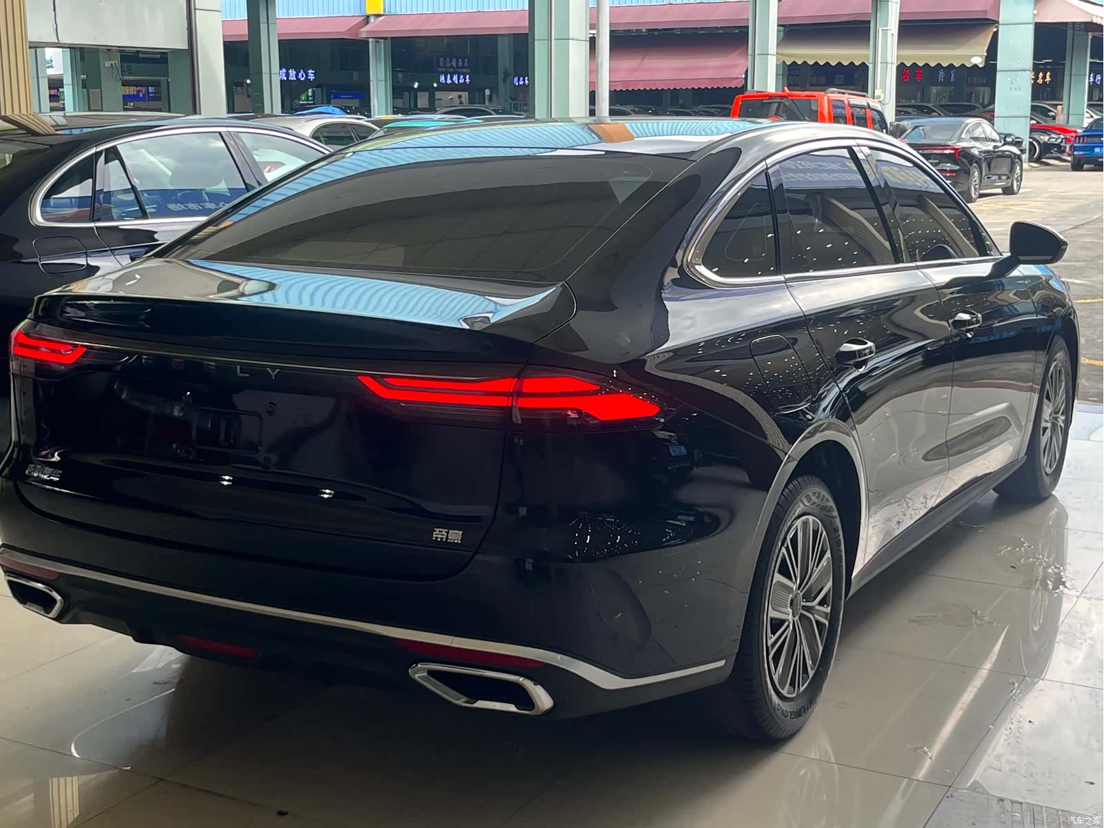 Geely Emgrand, 2026 9