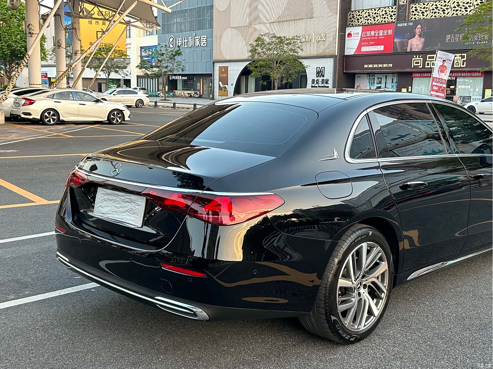 Mercedes-Benz E-Class, 2025 10