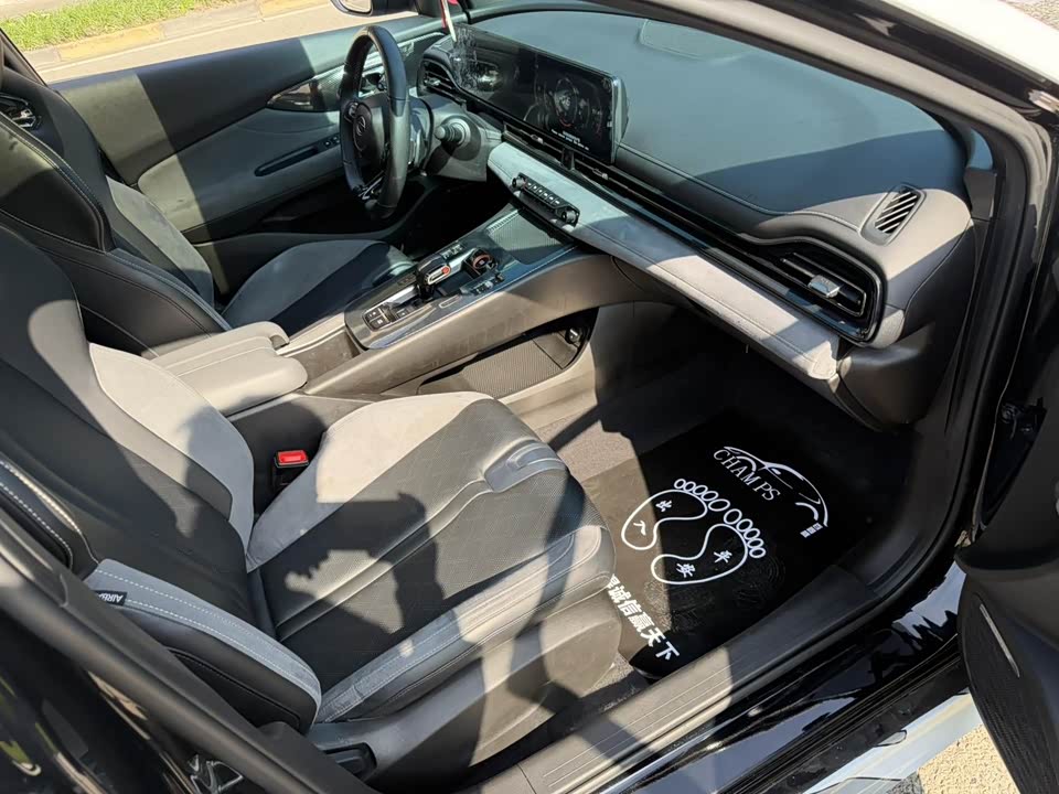 Trumpchi Shadow Leopard