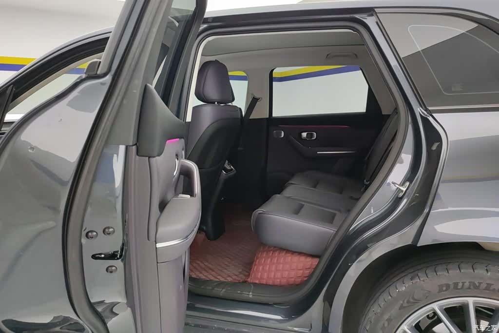 Leapmotor C10, 2024 11