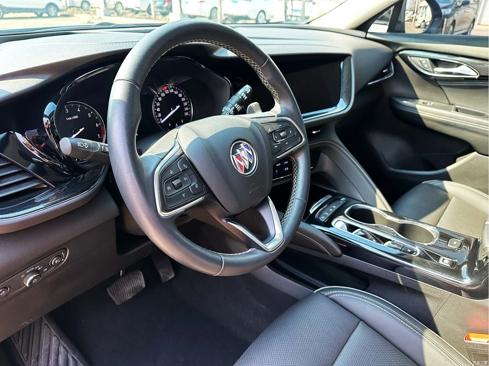 Buick Envision Plus, 2022 11