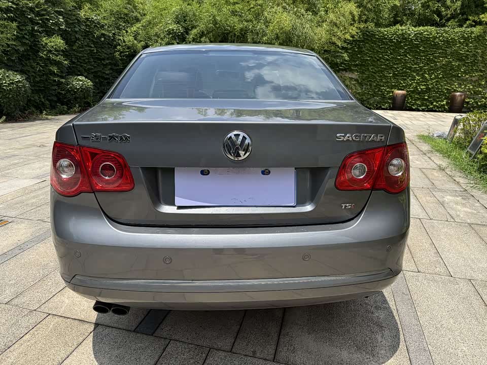 Volkswagen Sagitar