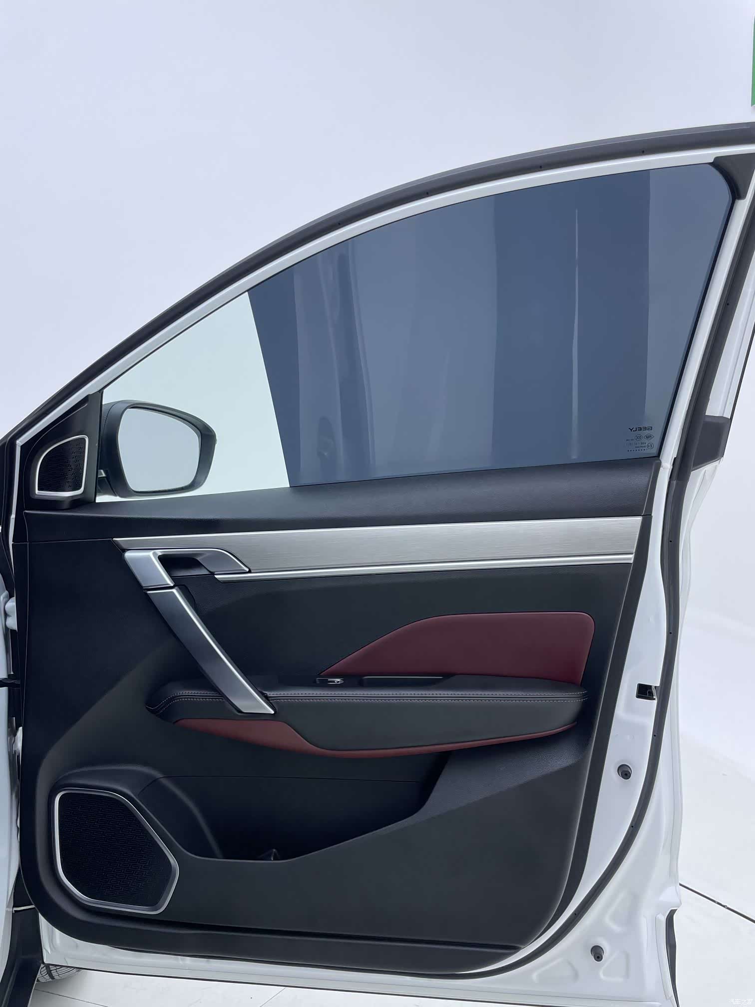 Geely Coolray, 2022 8