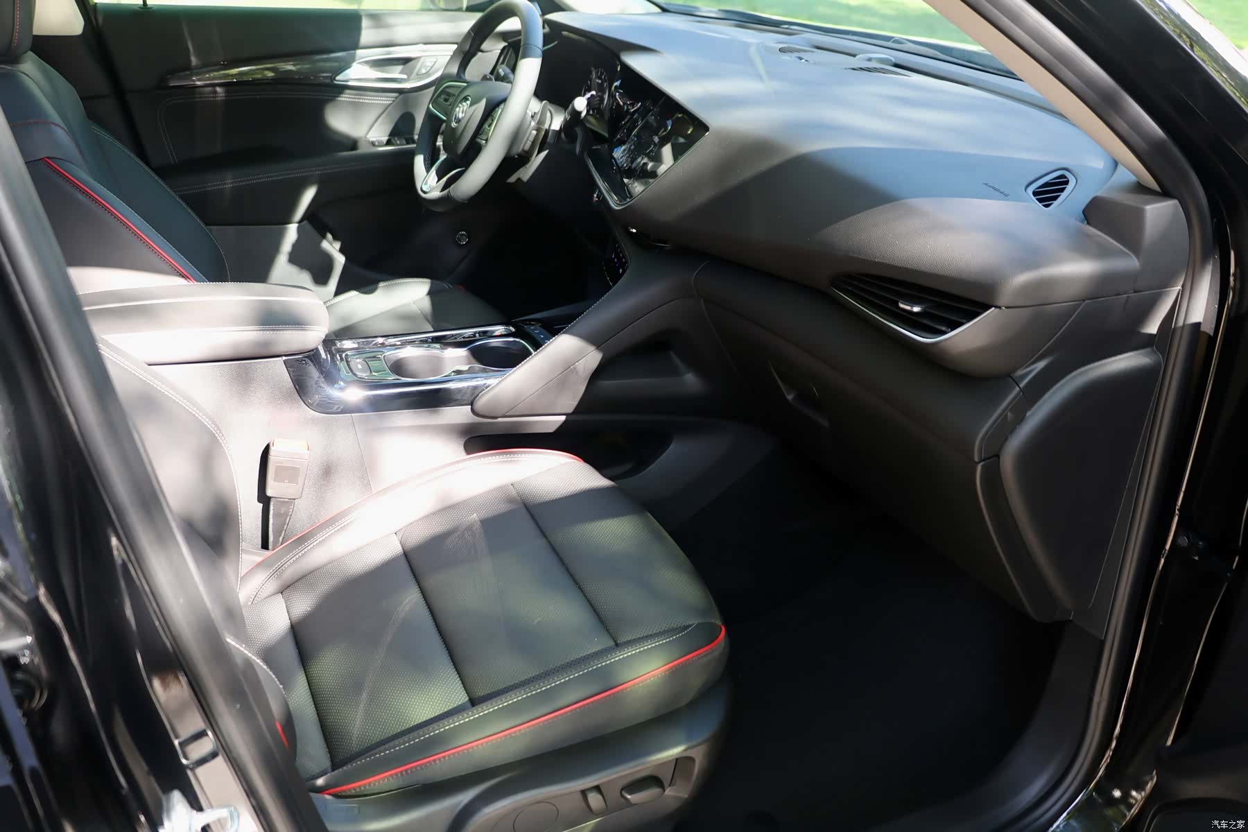 Buick Envision, 2024 13