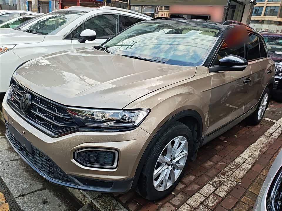 Volkswagen T-ROC exploring Songs