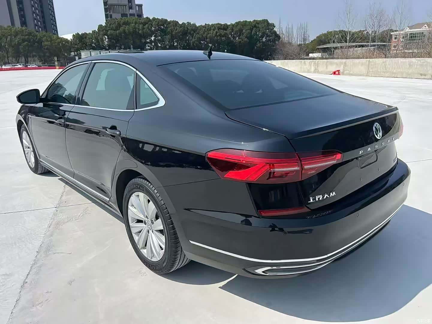 Volkswagen Passat, 2019 все фото