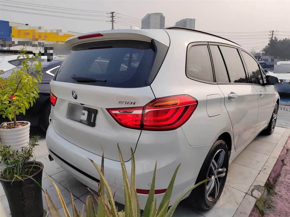 BMW 2 series multifunctional station wagon