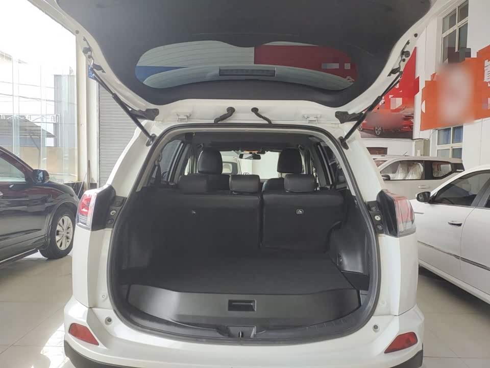 Toyota RAV4 Rongfang