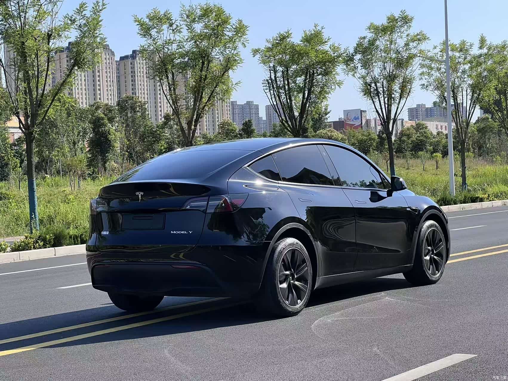 Tesla Model Y, 2021 23