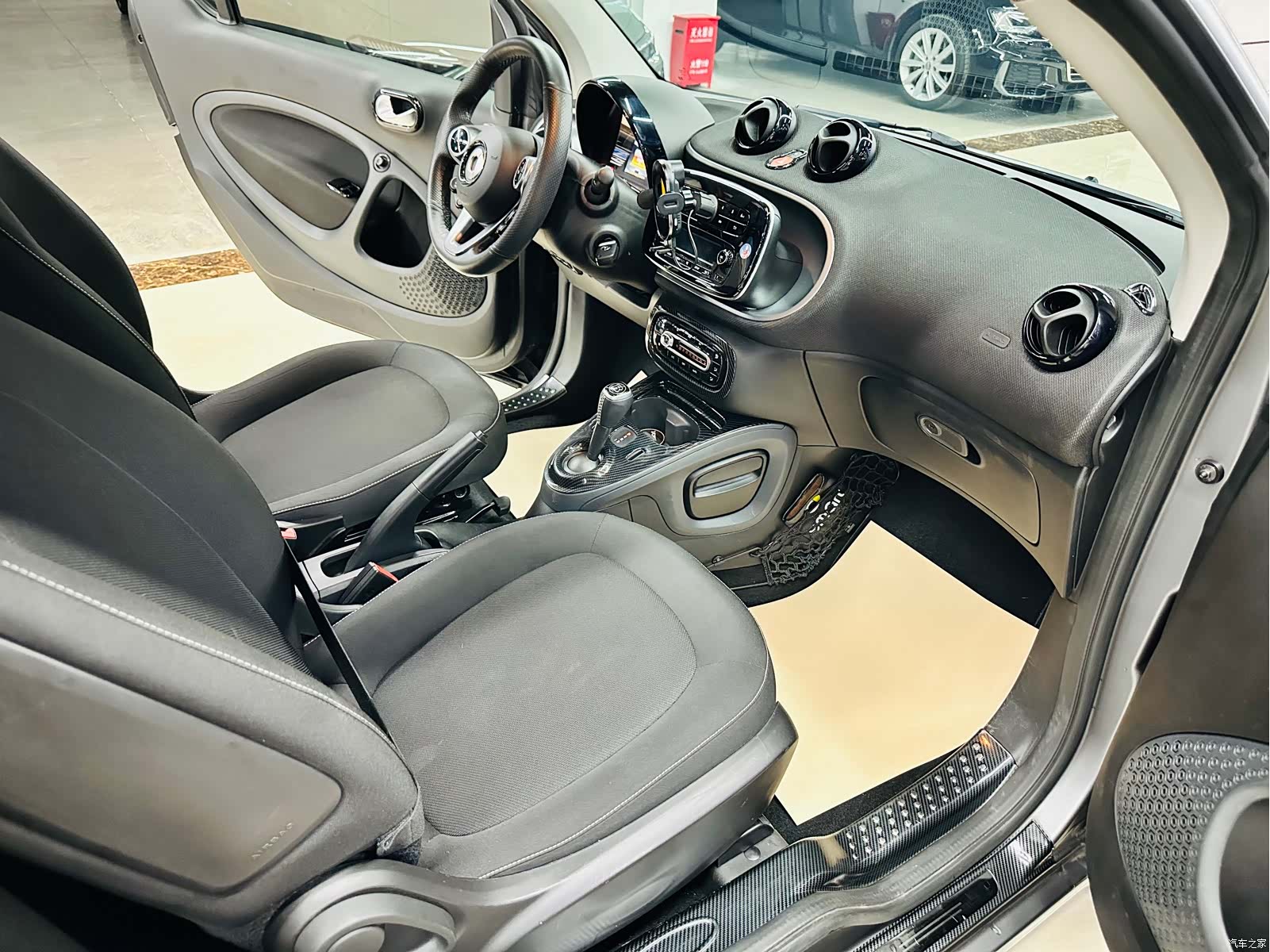 Smart Fortwo, 2019 16