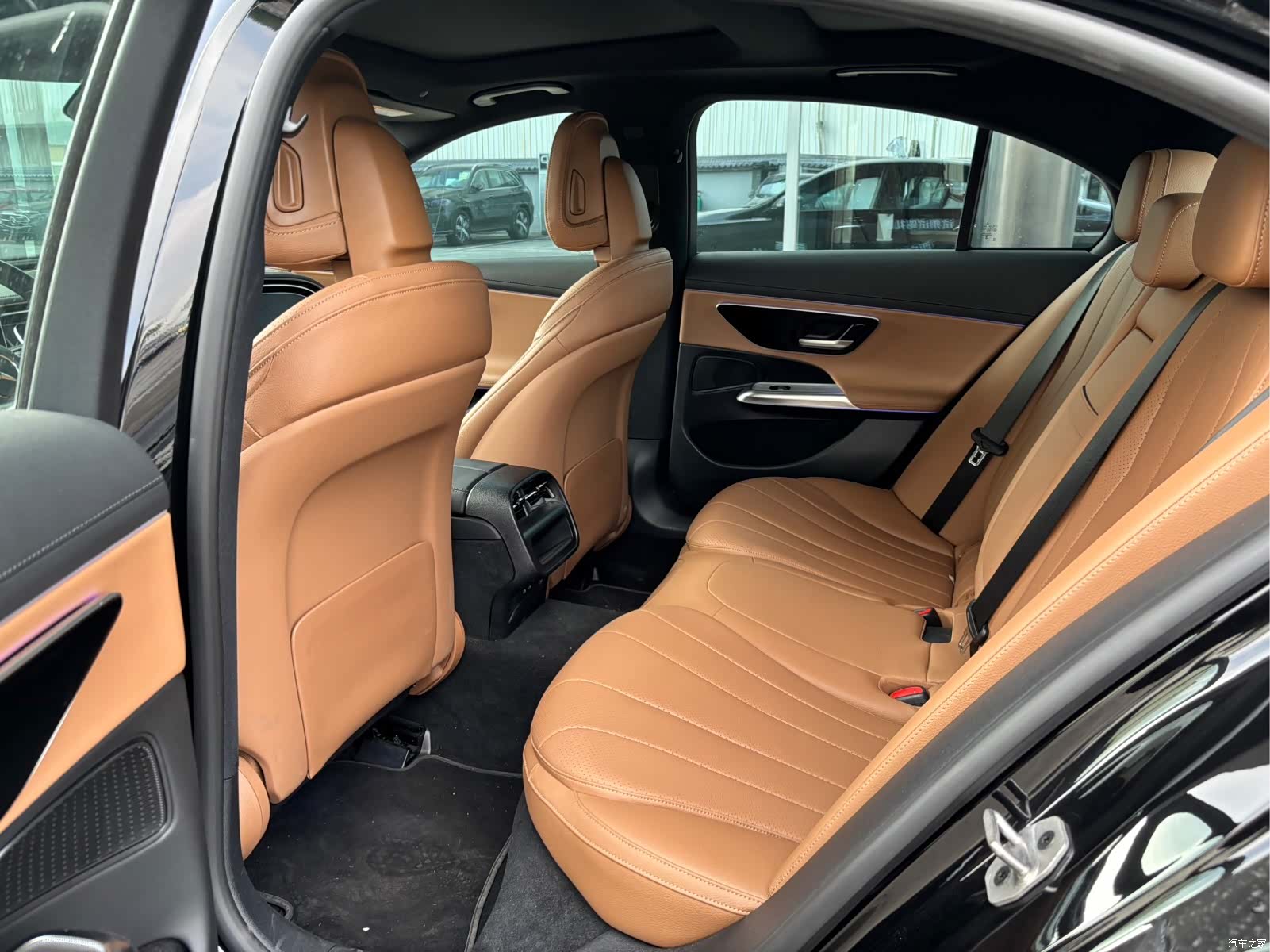 Mercedes-Benz E-Class, 2024 7