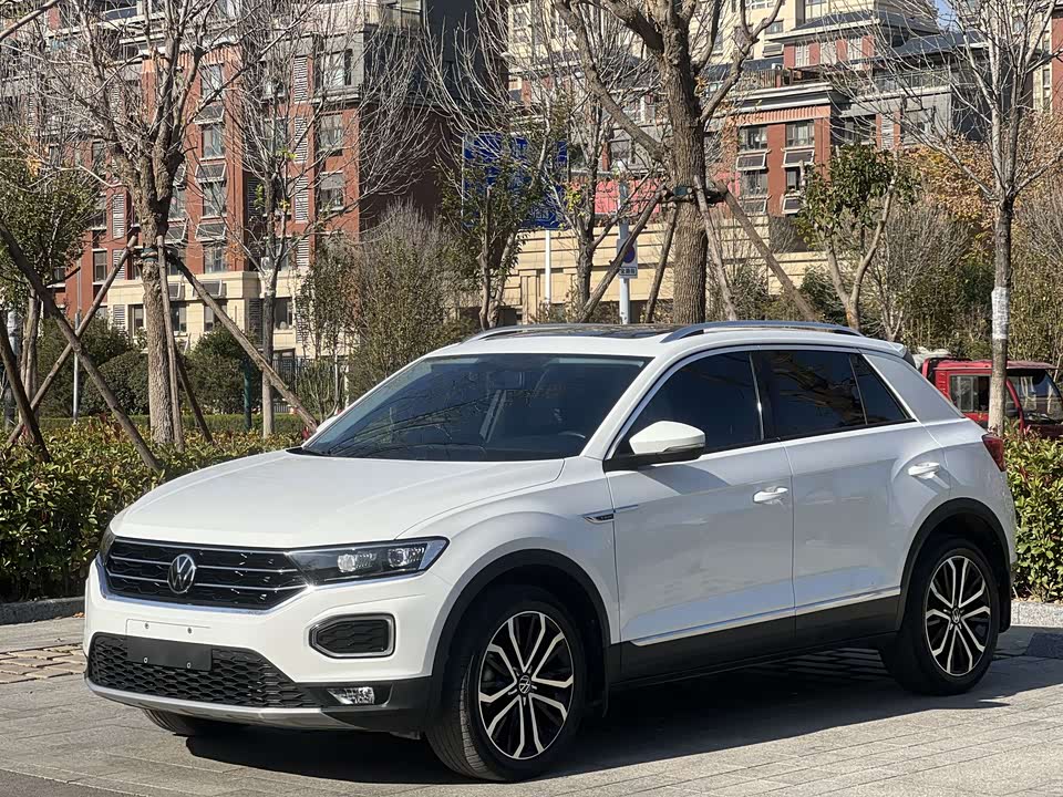 Volkswagen T-ROC exploring Songs