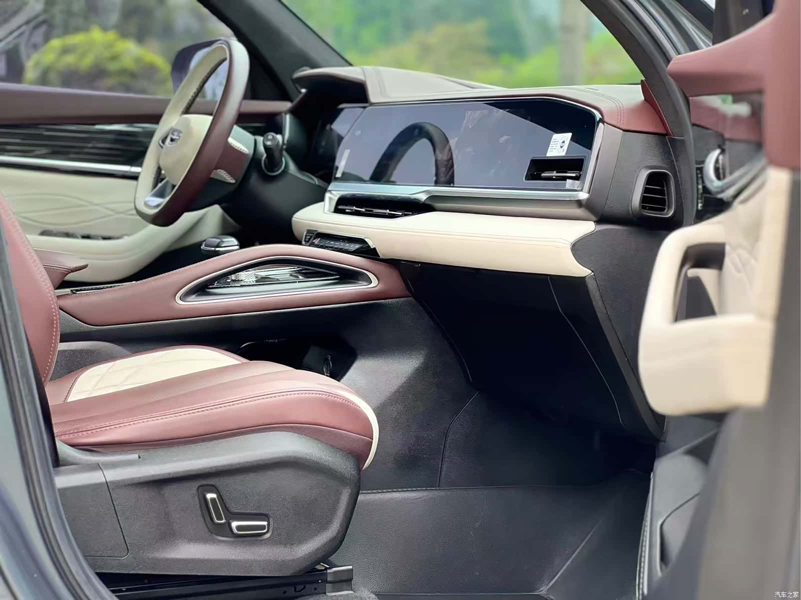 Geely Xingyue L, 2022 17