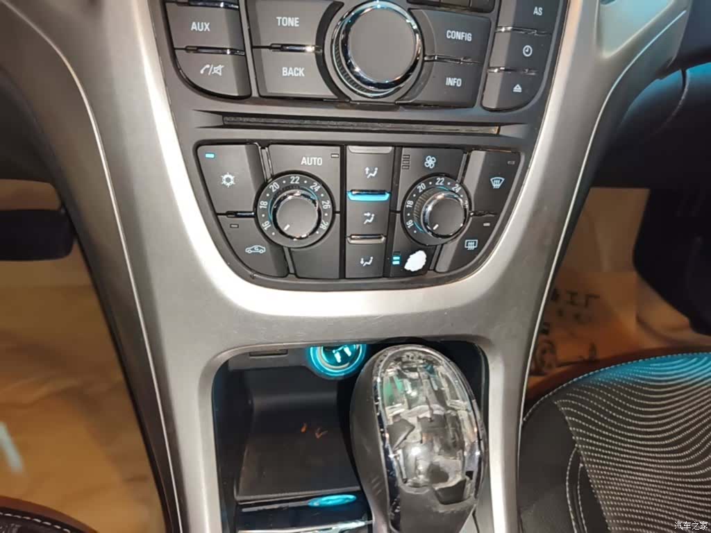 Buick XT, 2015 13