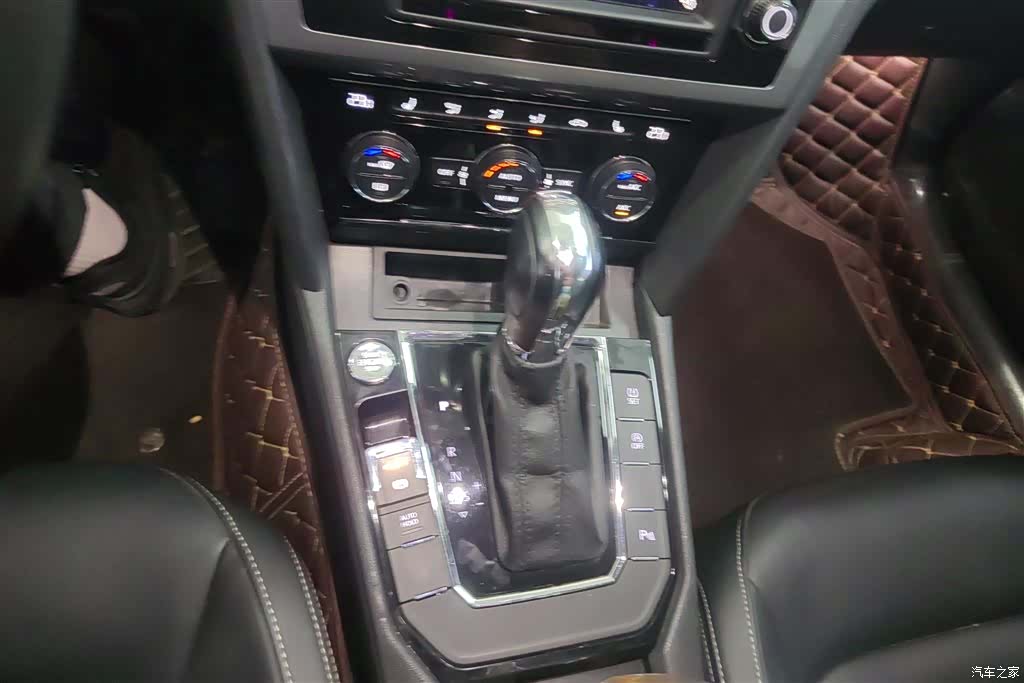 Volkswagen Lamando, 2017 16