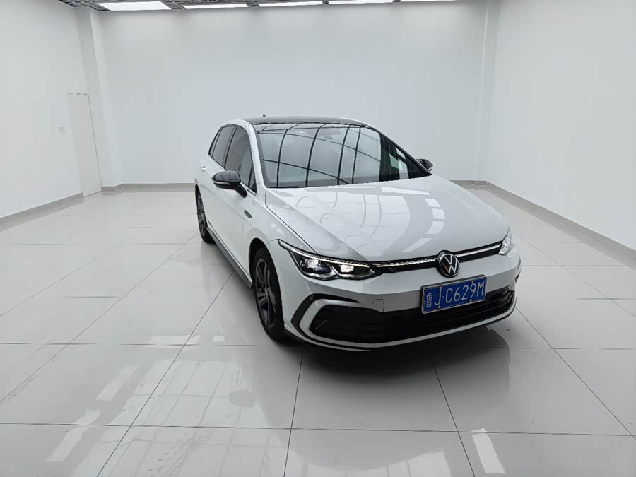 Volkswagen Golf 2023, фото 3