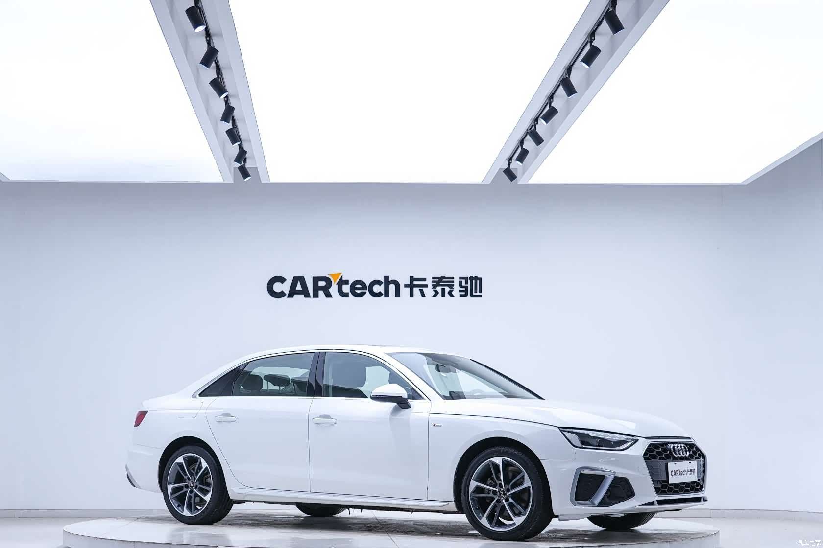 Audi A4L, 2022 3