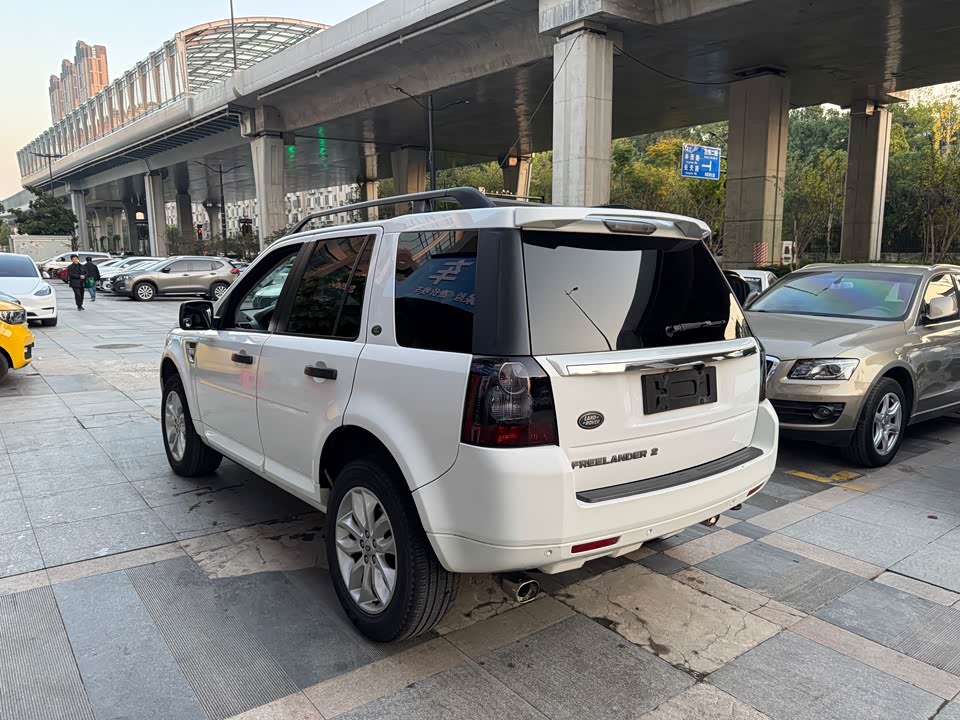 Land Rover Freelander 2