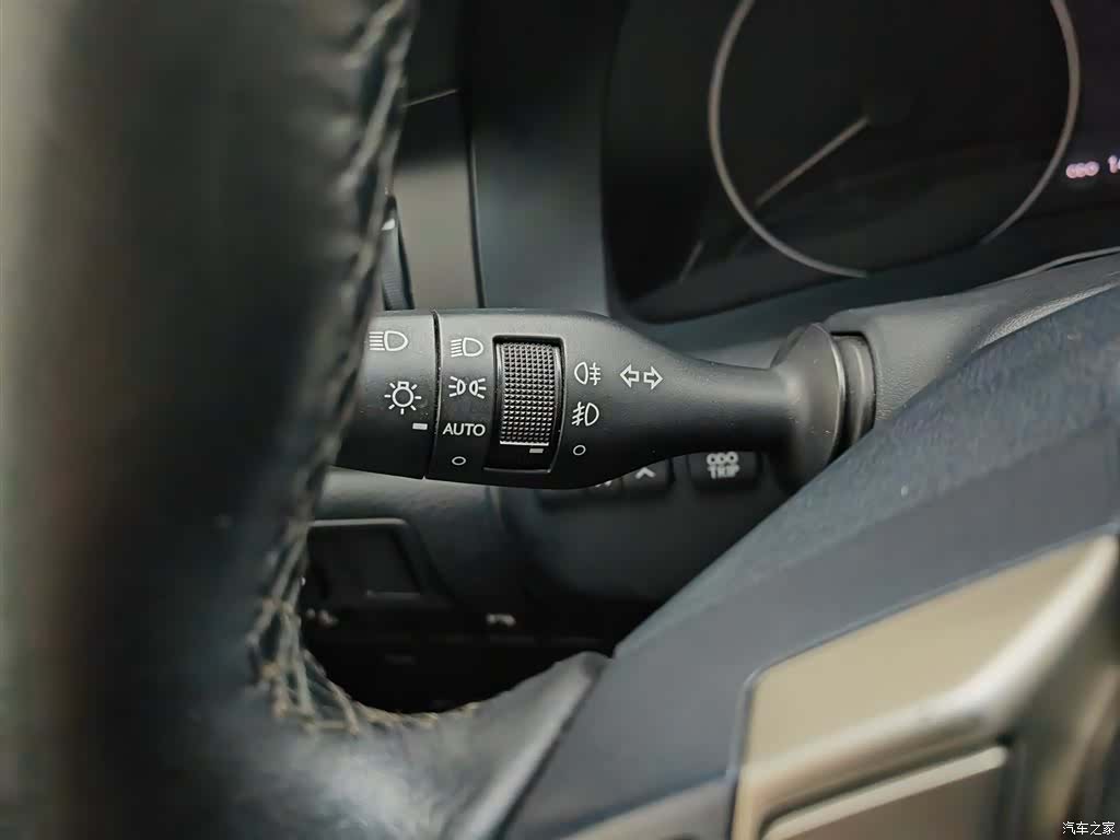 Lexus ES, 2014 21