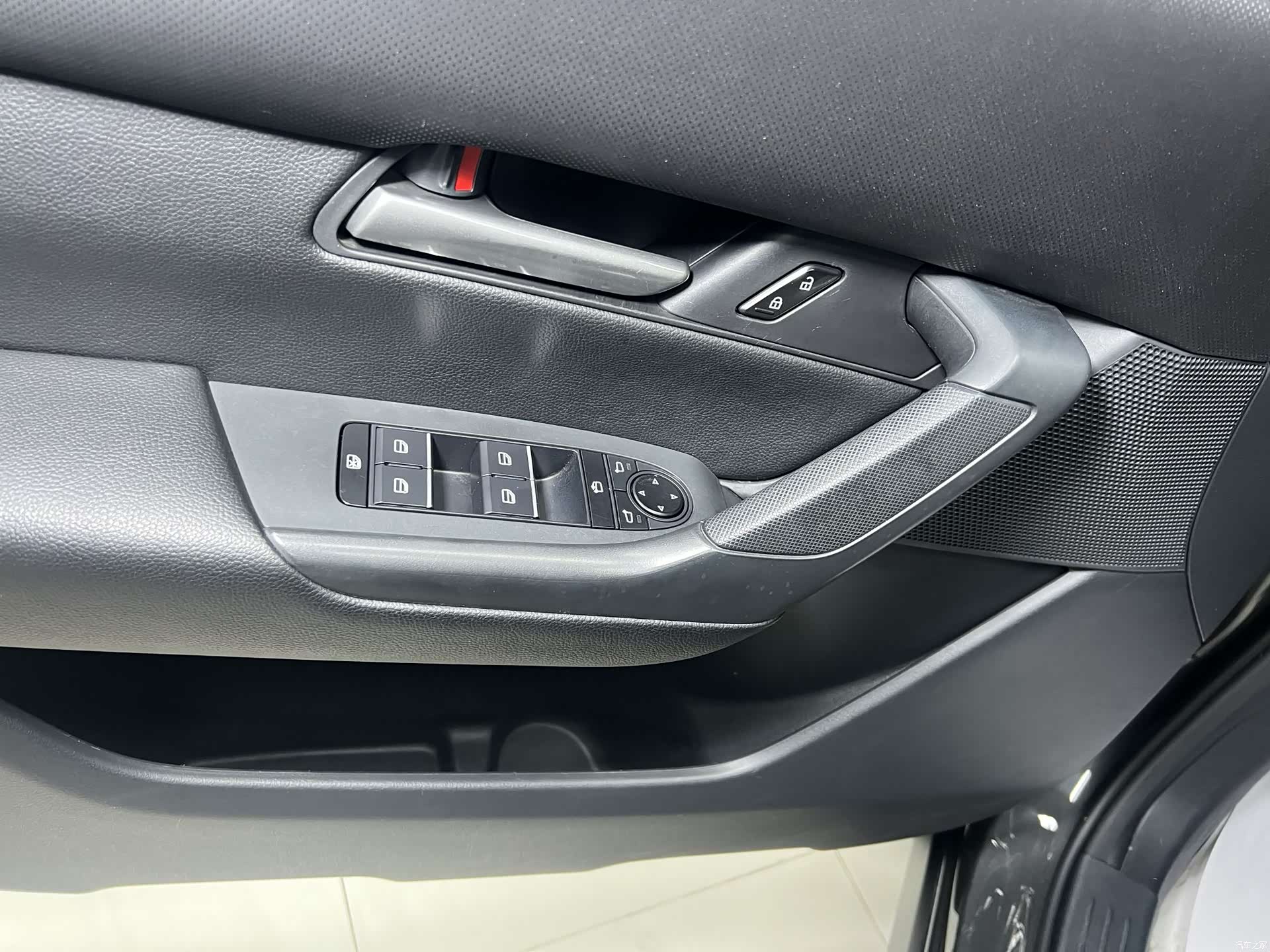 Mazda CX-50, 2023 15