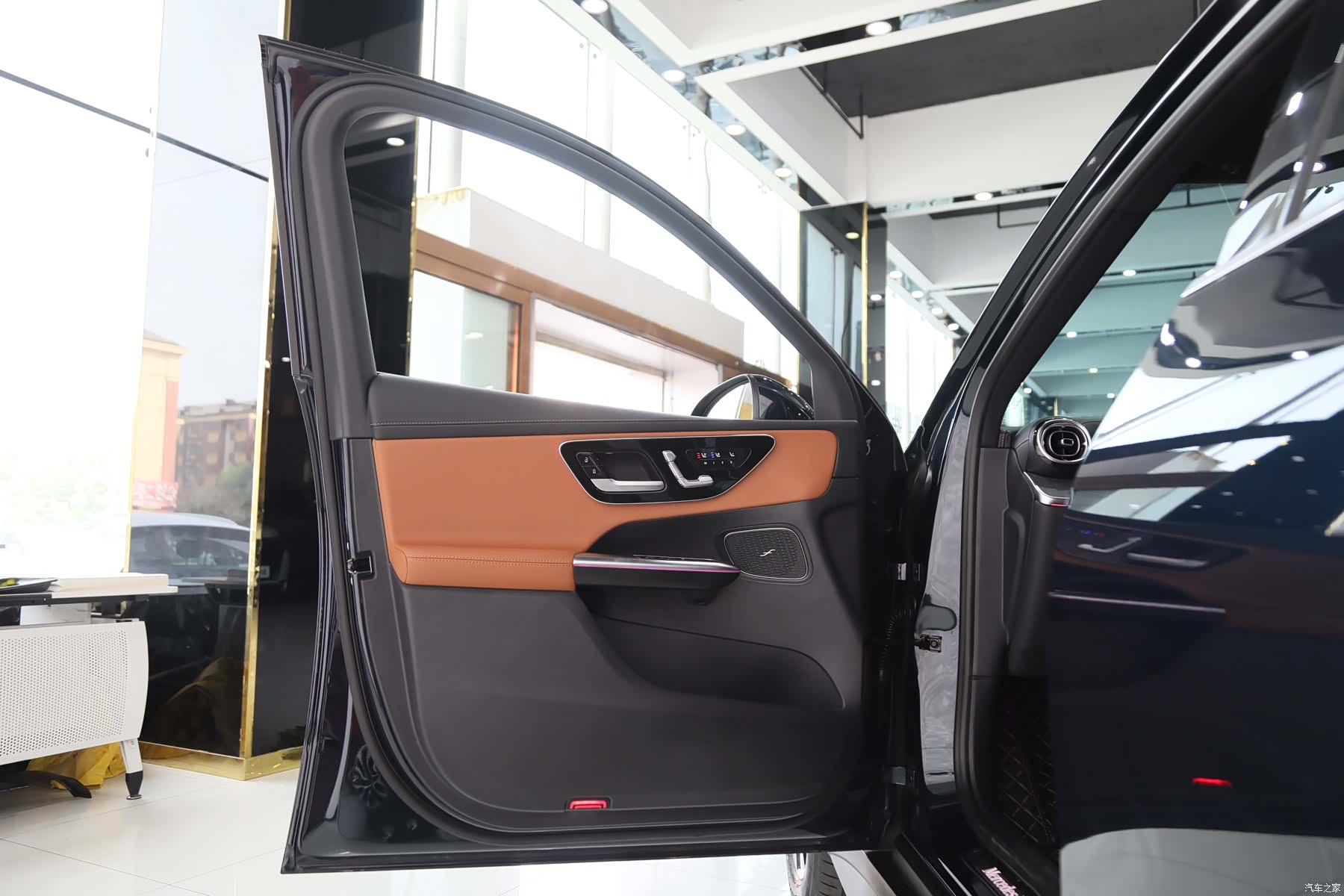 Mercedes-Benz GLC, 2023 все фото