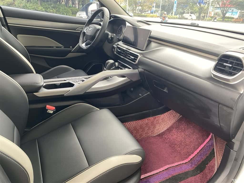 Geely Coolray, 2020 14