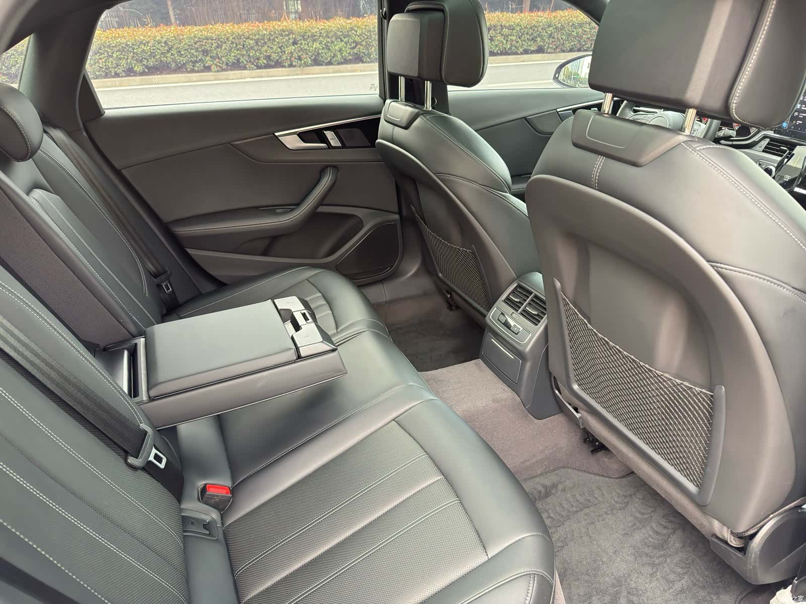 Audi A4L, 2024 19