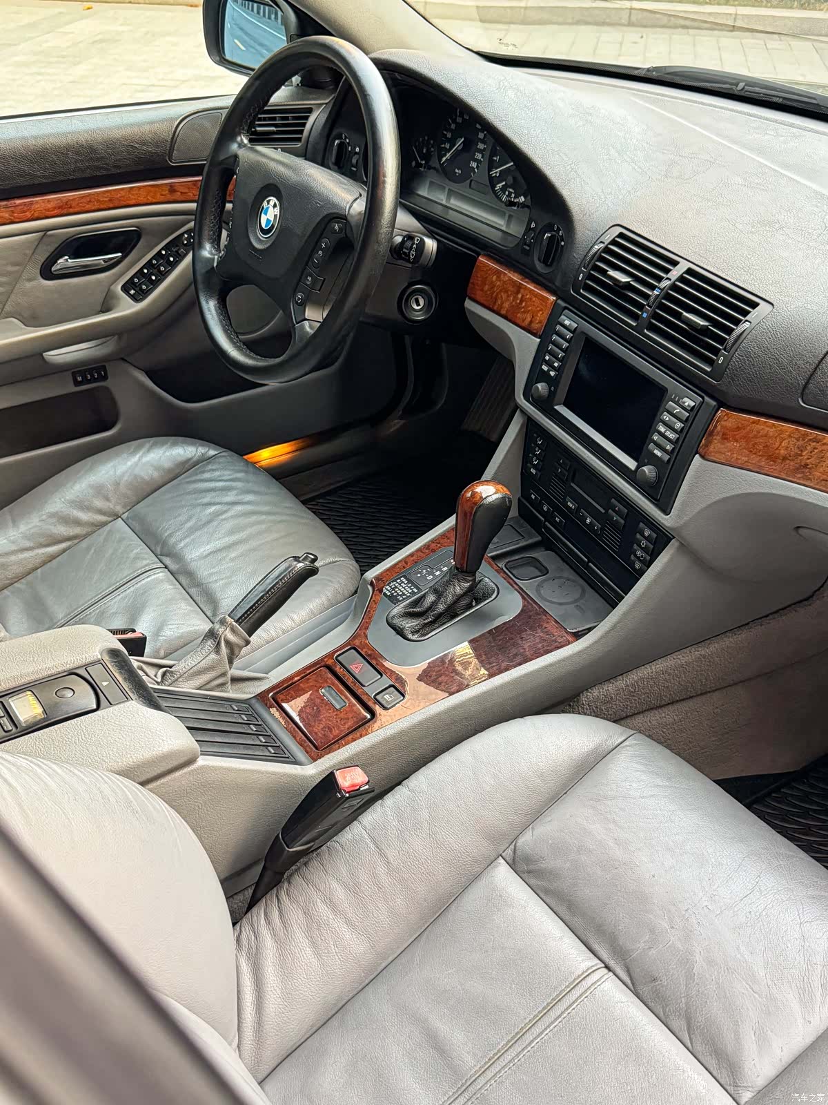 BMW 5 Series, 2002 16