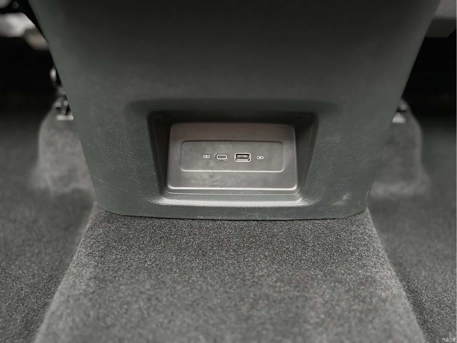 Volkswagen Teramont X, 2024 15