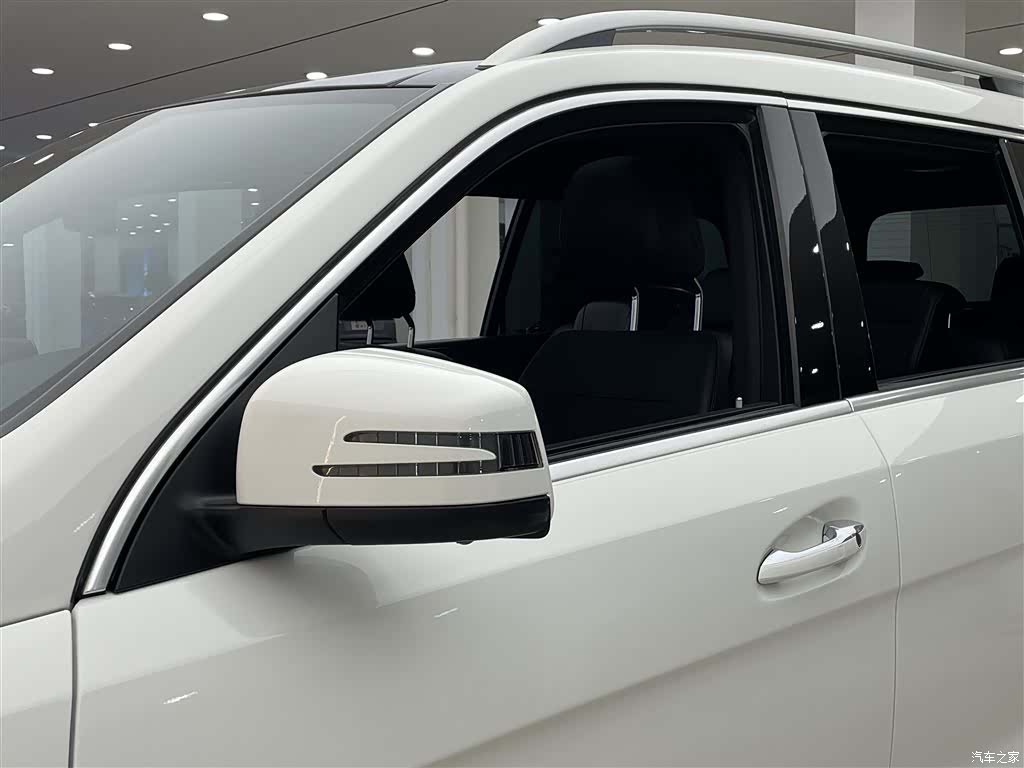 Mercedes-Benz GLS, 2020 8