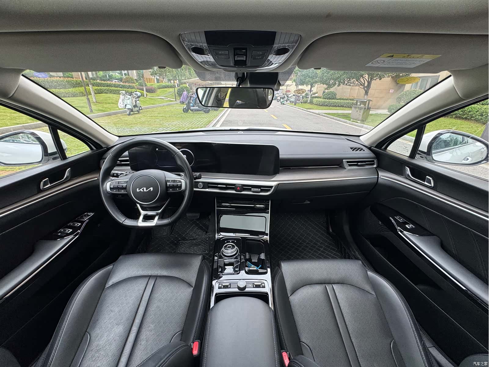 Kia K5, 2025 8
