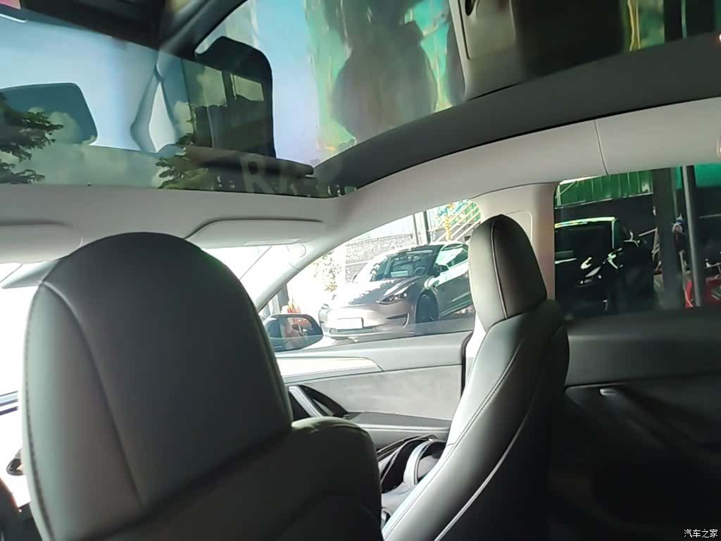 Tesla Model Y, 2021 18