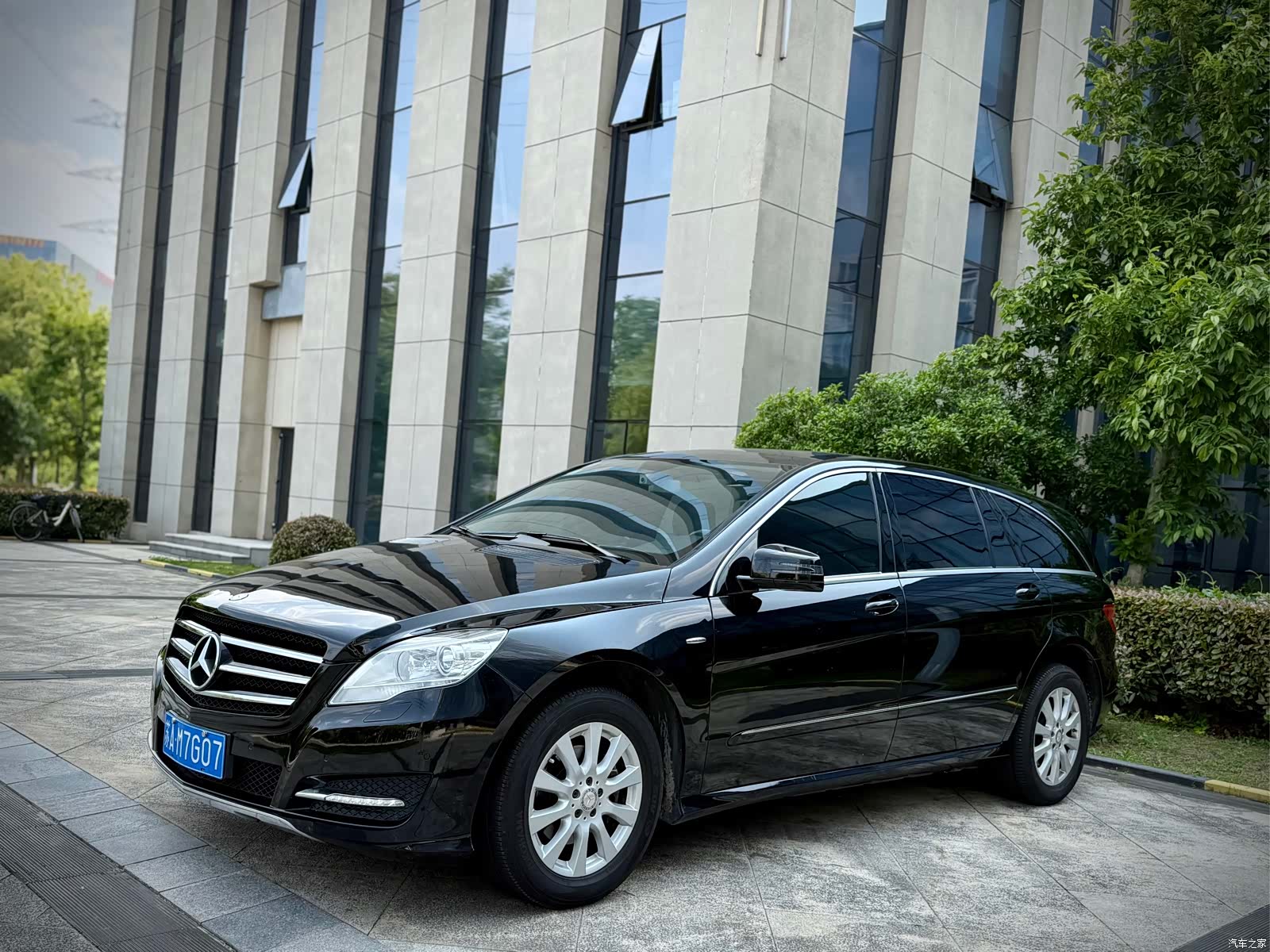 Mercedes-Benz R-Class