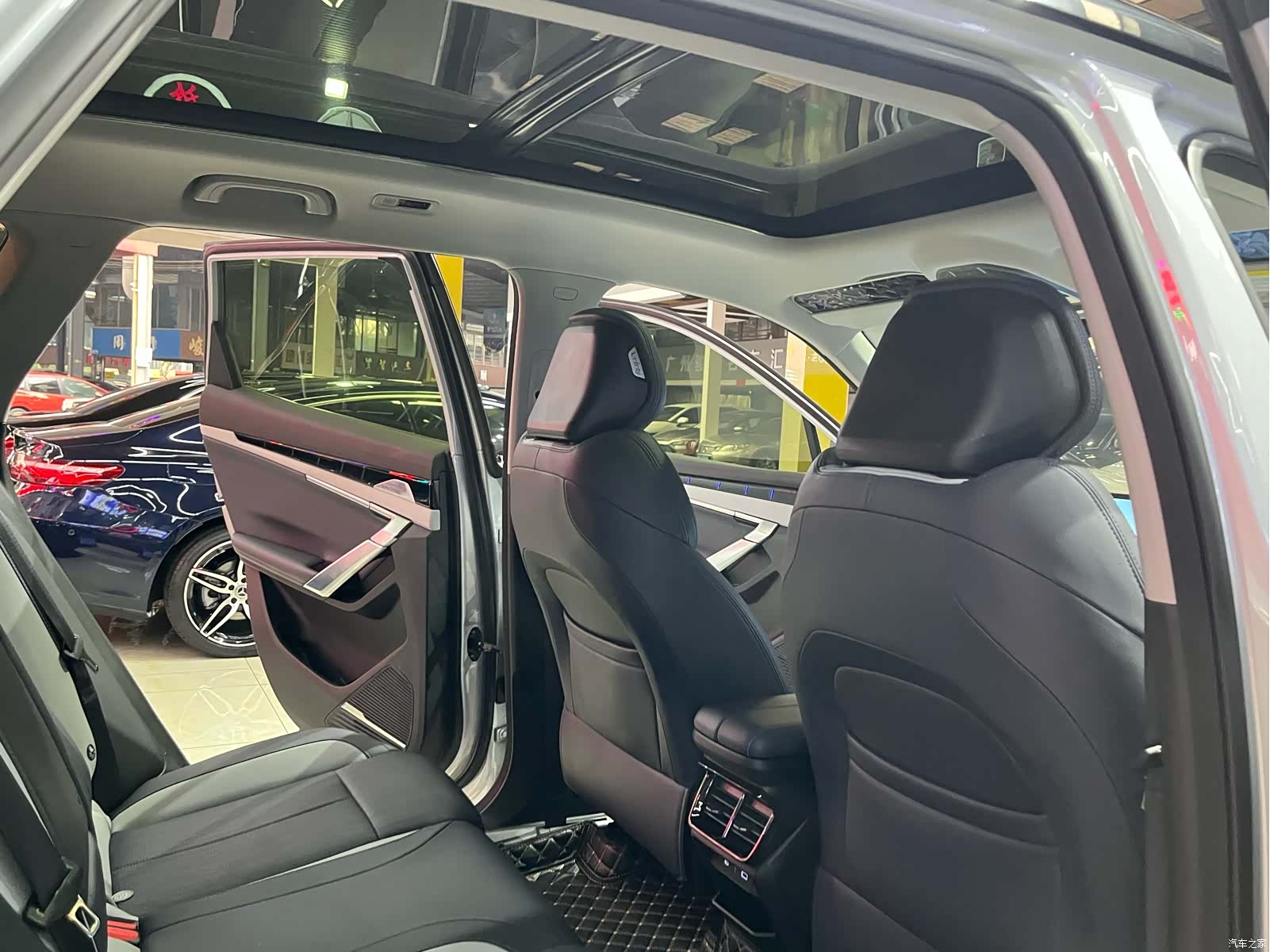 Geely Boyue, 2025 17