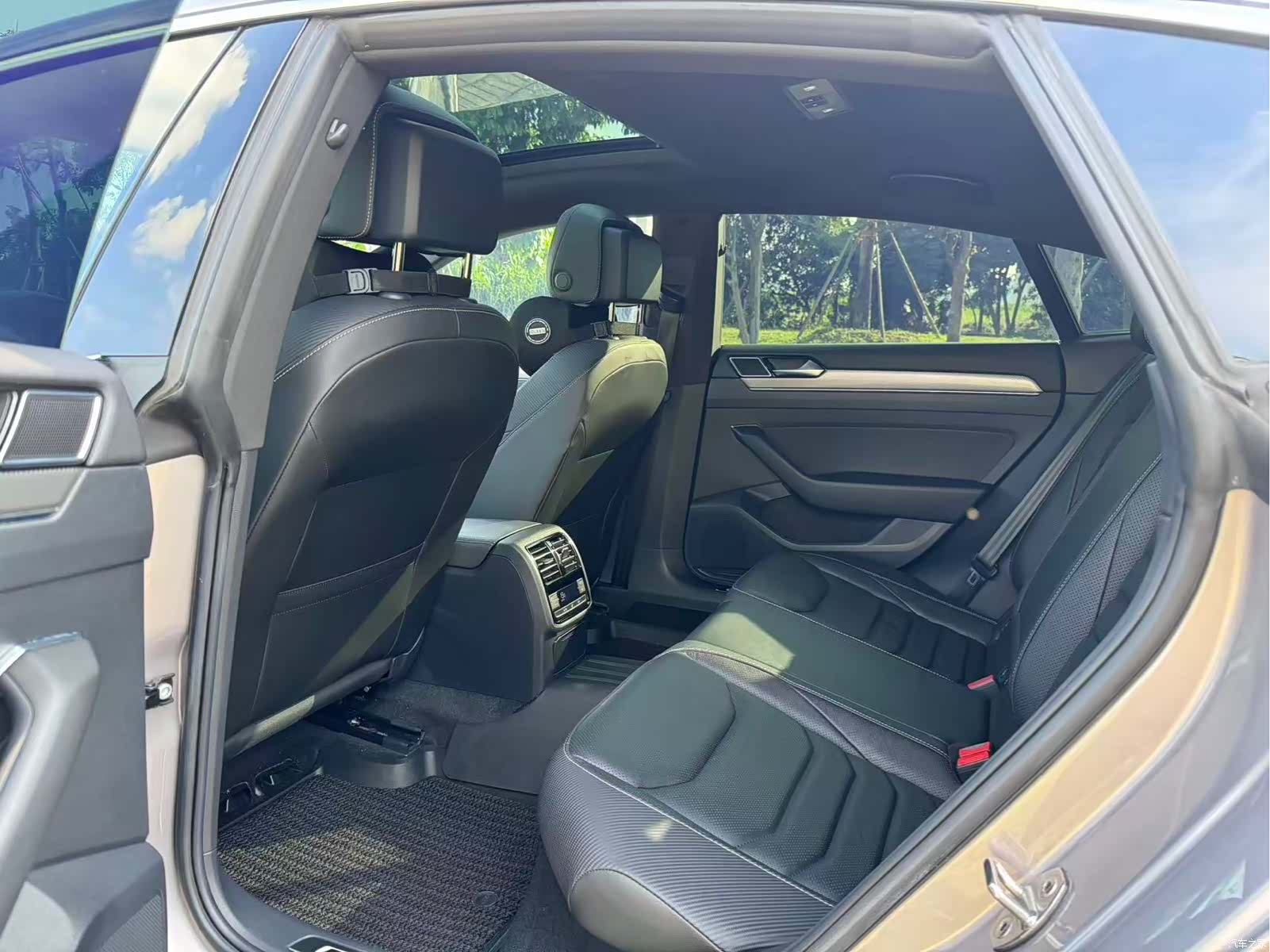 Volkswagen CC, 2019 9