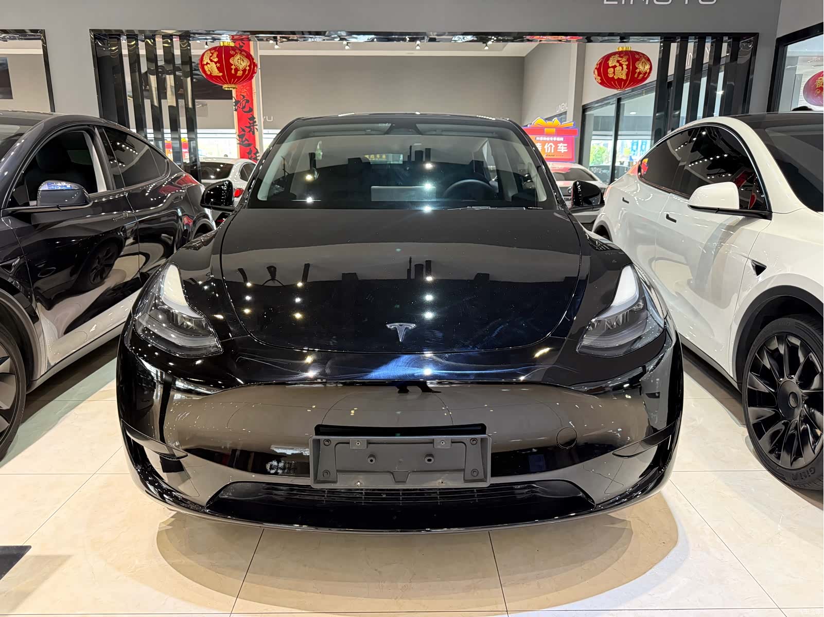Tesla Model Y, 2024 1