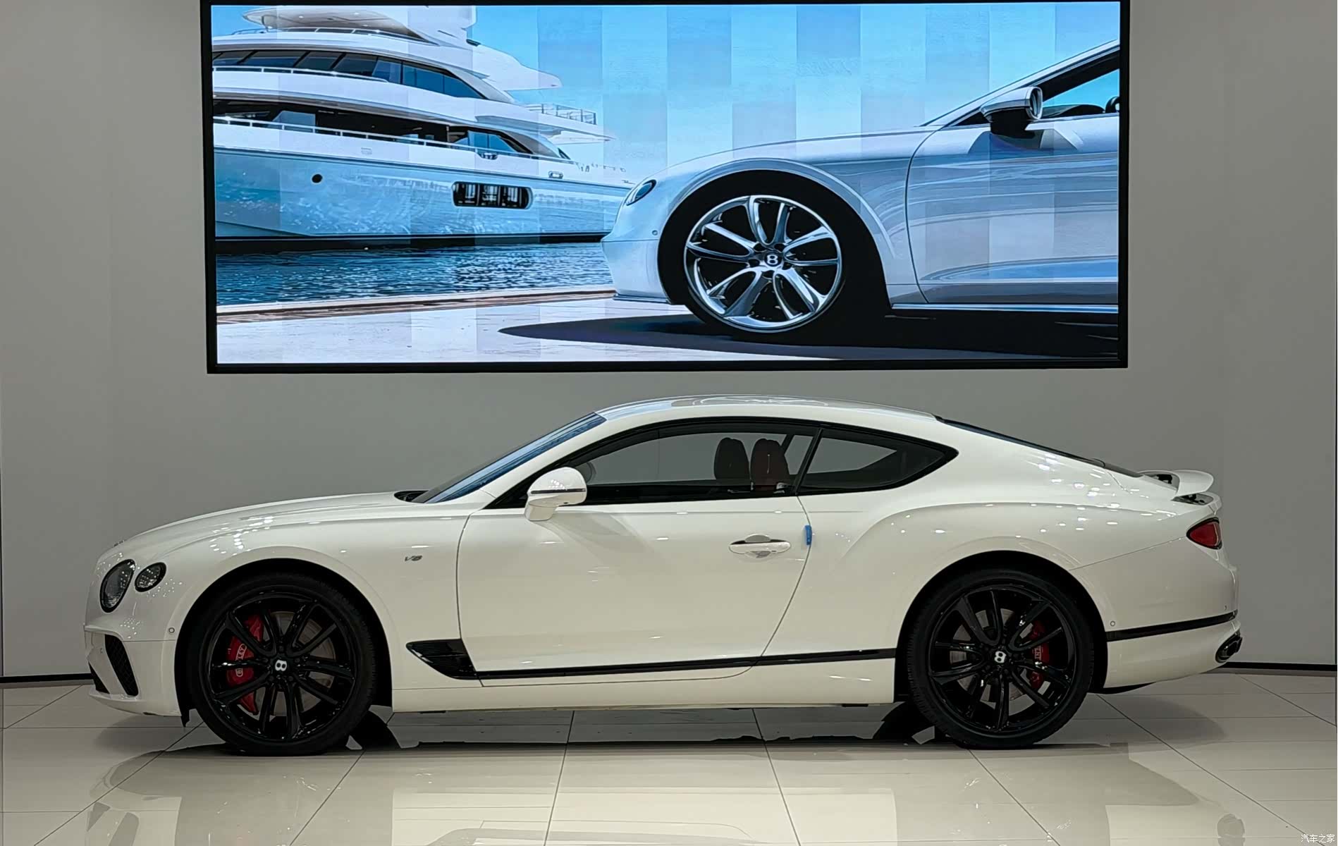 Bentley Continental GT, 2021 3