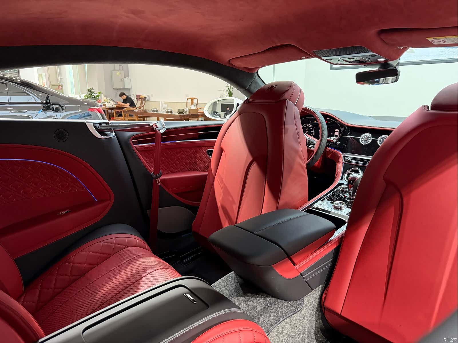 Bentley Continental GT, 2021 11